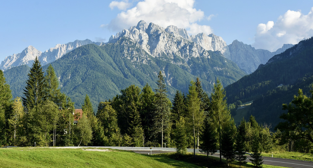 Trekking in the Alps